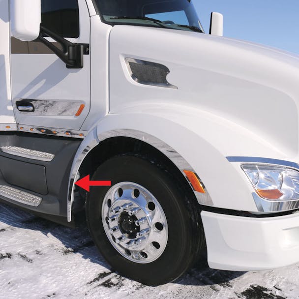 Peterbilt 579 Side Fender Trim