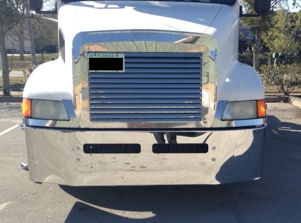 Volvo VNL Bumper 610 660 770 For 2003 & Older Front View