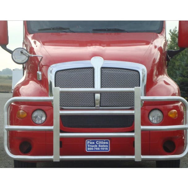 Kenworth T2000 Full Bar Rig Guard on Truck