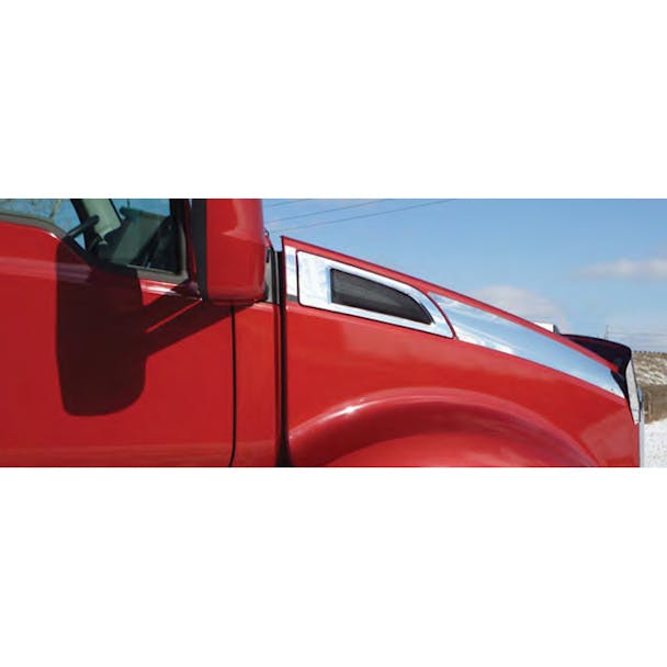 Kenworth T680 Side Hood Trim