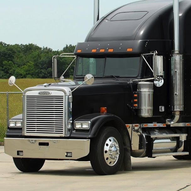 Freightliner Classic & Cabover Chrome 16" Standard Tapered Bumper On Truck