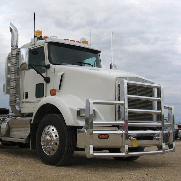 Kenworth T800 SBA Herd 4 Post Defender Bumper Grill Guard With Horizontal Bars On Truck