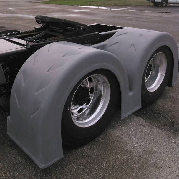"ELITE" Double Hump Rear Fender