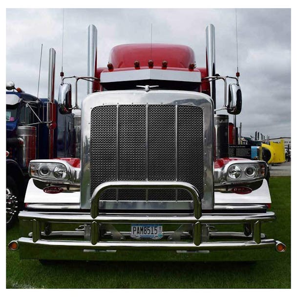 Peterbilt 388 389 Grill Mesh For 2007 And Newer On Truck