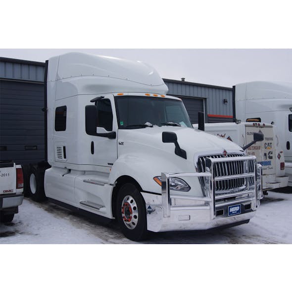 International LT Trucks AeroPLUS Grill Guard