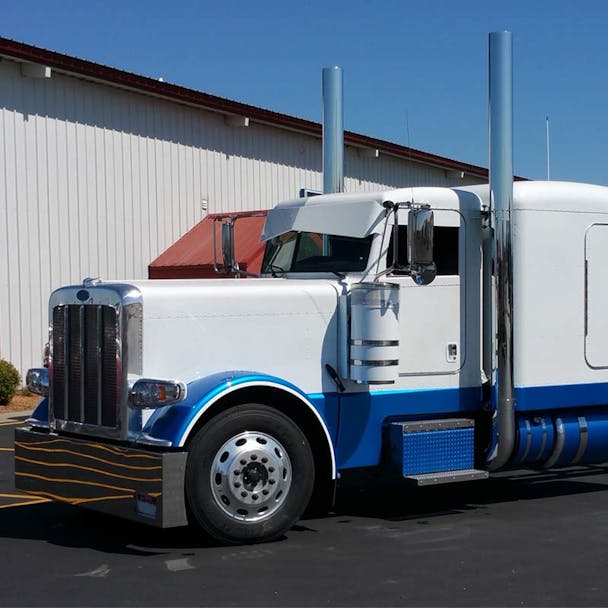Peterbilt 389 DPF 7" Lincoln Exhaust Stack Kit On Truck