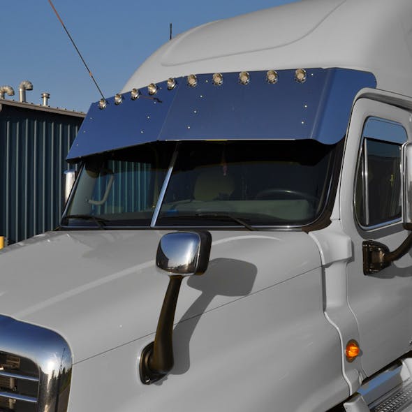 Freightliner Cascadia 10" Drop Visor