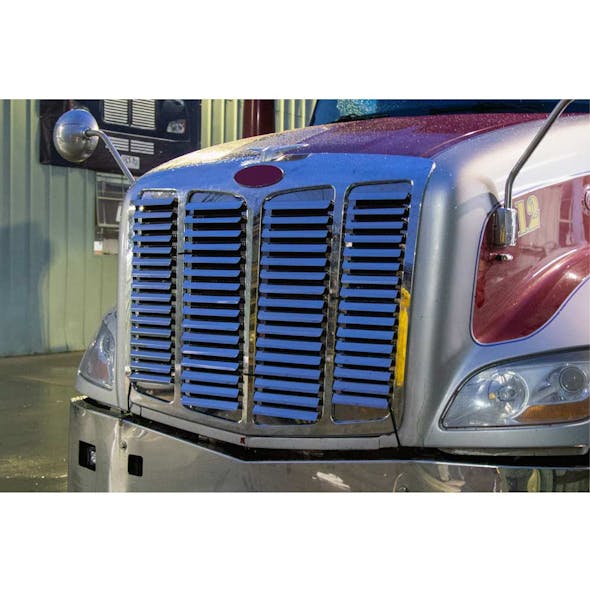 Peterbilt 579 Stainless Steel Grill Insert With 16 Louver Style Bars - Truck