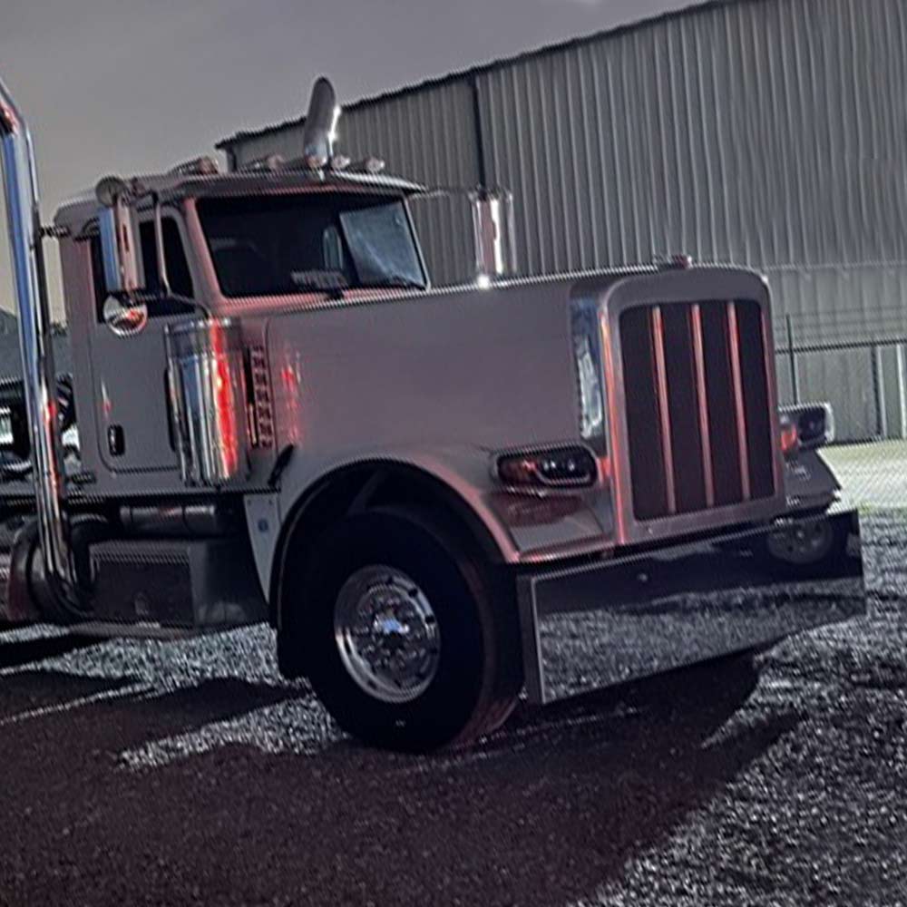 Ultrachrome Peterbilt 389 Front Bumper – Chrome Tapered With Tow Hook Cutouts – Fits 388 / 367 / 365 / 567