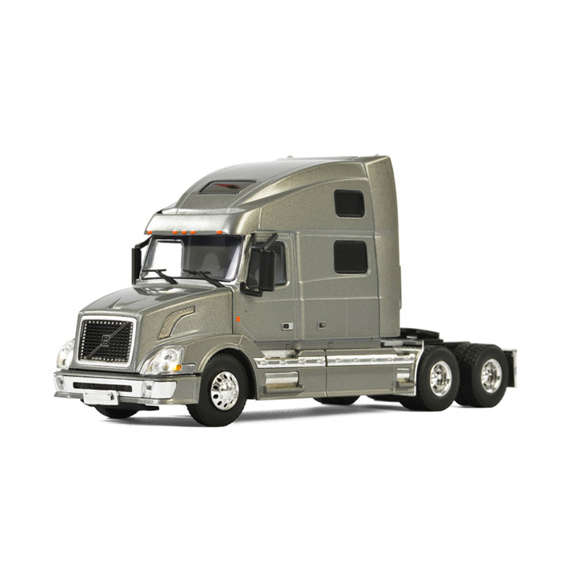 Volvo VNL 780 With Sleeper Replica 1/50 Scale - Raney's Truck Parts