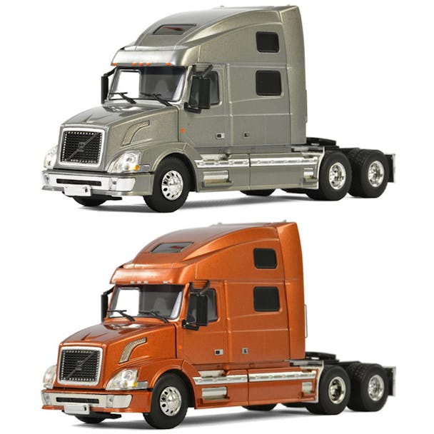 Volvo VNL 780 With Sleeper Replica