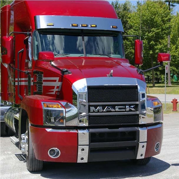 Mack Anthem Headlight Fender Guards - Default