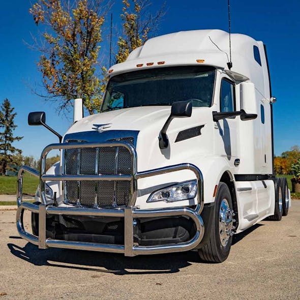 Peterbilt 579 Kenworth T680 Herd Grill Guard 300 Series - On Truck 1