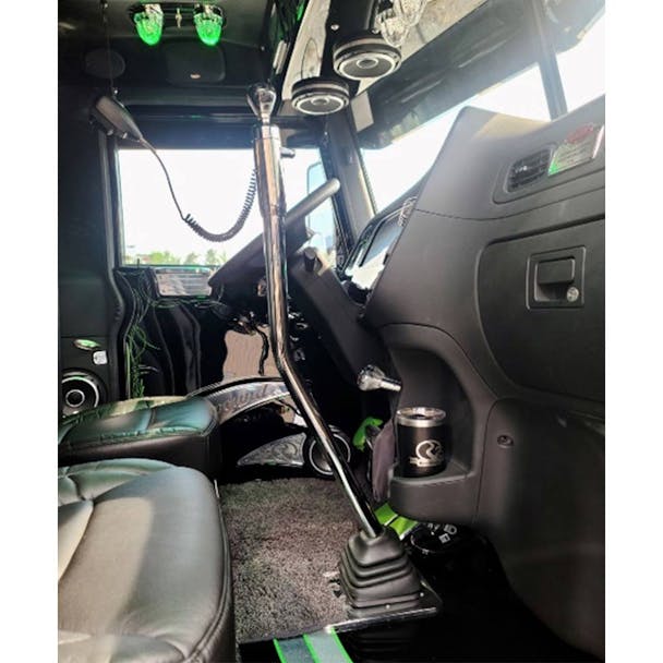 Peterbilt 379 389 579 Kenworth T680 Polished Stainless Steel Double Bend Shifter On Truck