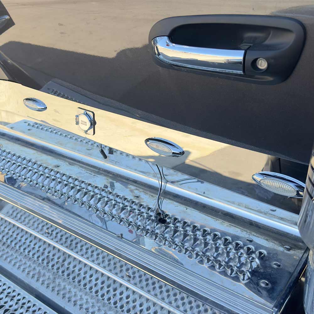 Peterbilt 589 Stainless Steel Cab Panel By Valley Chrome - Raney's