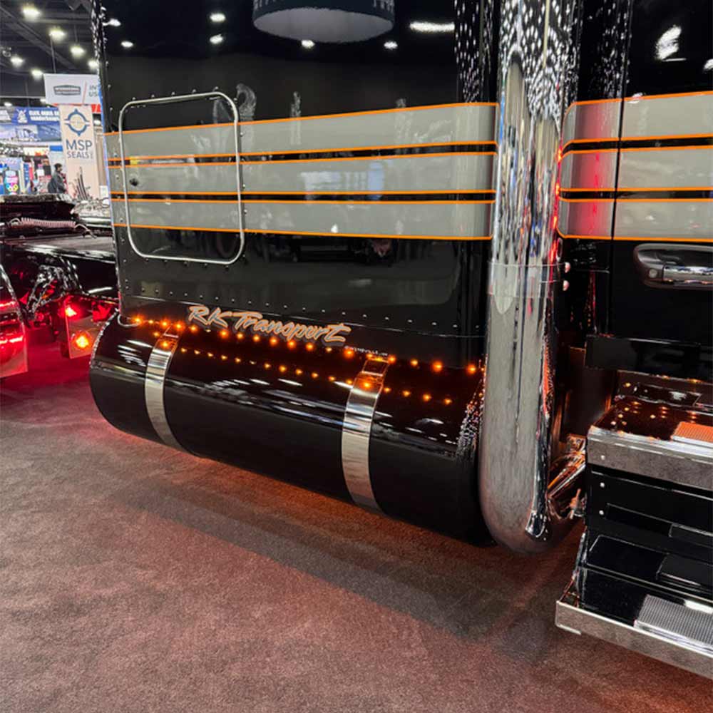 Peterbilt 589 Stainless Steel Sleeper Panel By Iowa Customs