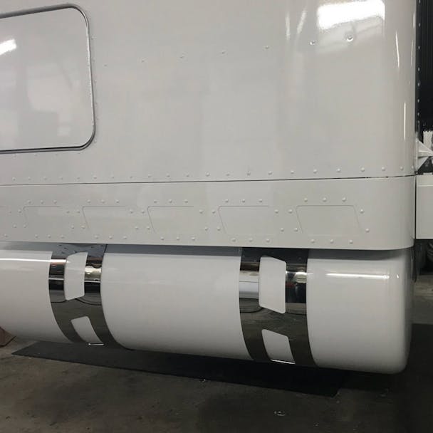 Chain-Fuel-Tank-Straps-White-Truck