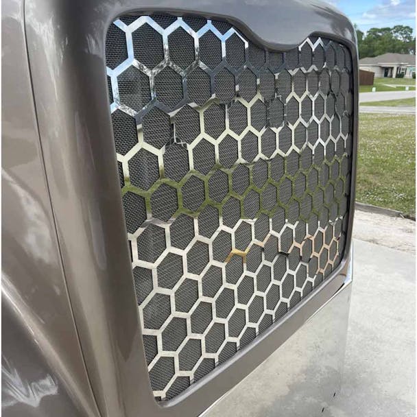 Stainless-Steel-Hex-Mesh-Grille-Front-Angle-Close