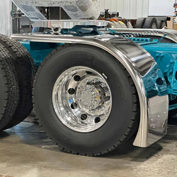 Hogebuilt Value Line 80" Rogue Series Ultimate Low Rider Fender - Side view