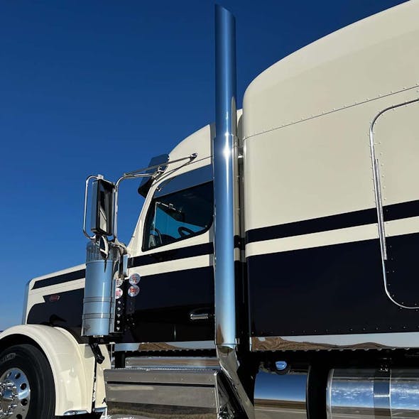 Peterbilt 589 8" Exhaust Heat Shields By Iowa Customs thumbnail