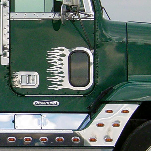 Freightliner Classic FLD View Window Trim W/Flames By Roadworks