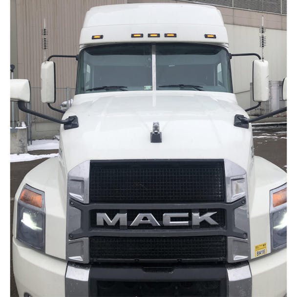Mack Anthem Granite Center Windshield Trim On Anthem