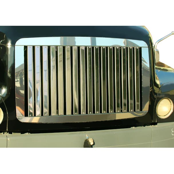 Freightliner Century Grill with 16 Vertical Bars 2004 & Older - Thumbnail