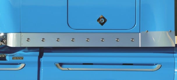 International ProStar 73" Sleeper Panels By RoadWorks - Mounted with Bullseye lights