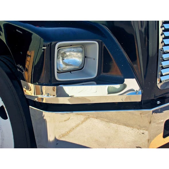 Freightliner FL 50 FL 60 FL 70 FL 80 Fender Guards - Side