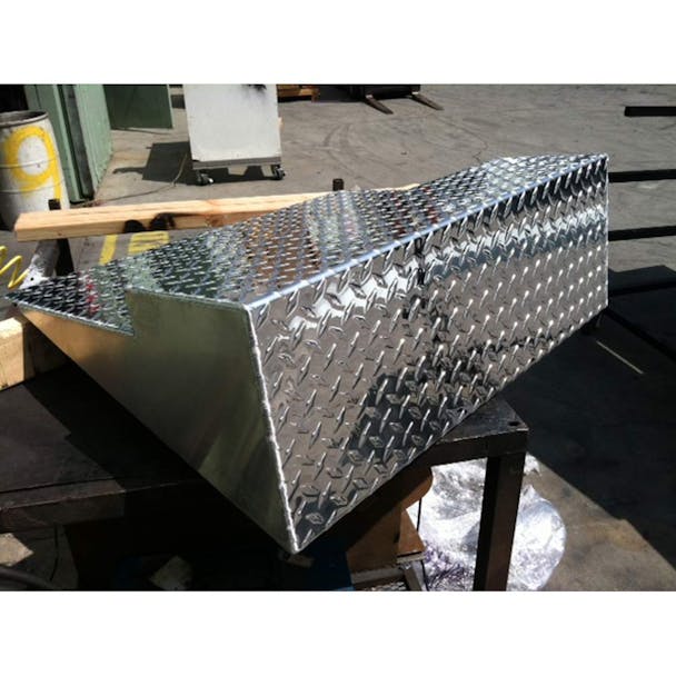 Freightliner FLD 120 and Classic Battery Box Lid - Thumbnail