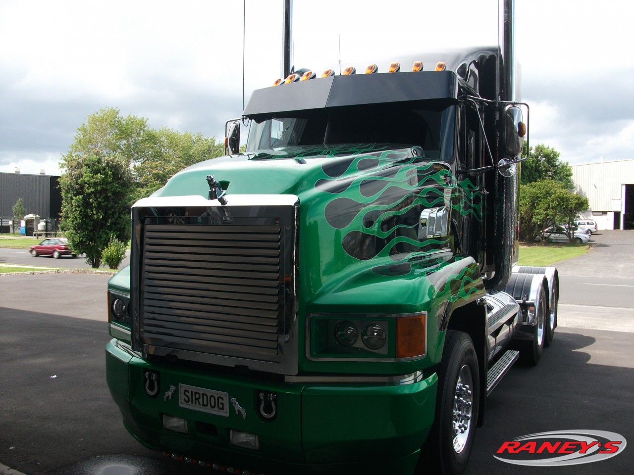 Mack CH Louvered Grill Replacement - Raney's Truck Parts